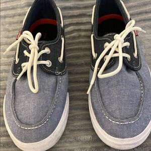 Levi's Women’s Blue Canvas Shoes, good condition.  Some scuffs on white area